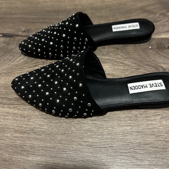 Steve Madden Size 6.5 Studded Mules - Picture 3 of 5